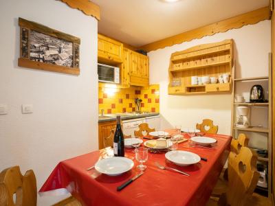 Wakacje w górach Apartament 2 pokojowy 6 osób (5) - Balcons d'Olympie - Les Menuires - Pokój gościnny