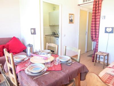 Holiday in mountain resort 1 room apartment 4 people (2) - Bellard - La Toussuire - Accommodation