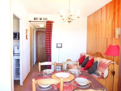 Holiday in mountain resort 1 room apartment 4 people (2) - Bellard - La Toussuire - Living room