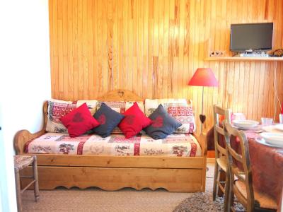 Holiday in mountain resort 1 room apartment 4 people (2) - Bellard - La Toussuire - Living room