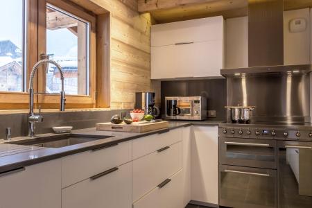 Vacances en montagne Chalet triplex 8 pièces 15 personnes (Bonvie) - Bon Vieux Temps - La Clusaz - Cuisine