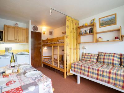Holiday in mountain resort 1 room apartment 4 people (12) - Brelin - Les Menuires - Accommodation