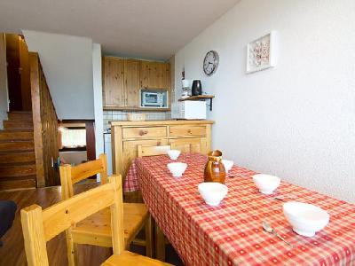 Holiday in mountain resort 2 room apartment 5 people (6) - Brelin - Les Menuires - Table