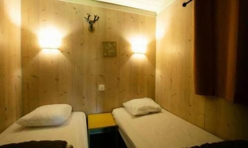 Каникулы в горах Шале 3 комнат 5 чел. (35m²) - Camping A la Rencontre du Soleil - Le Bourg d'Oisans - летом под открытым небом