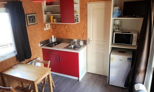 Vacaciones en montaña Chalet 2 piezas para 4 personas (Confort 18m²) - Camping Caravaneige L'Iscle de Prelles - Saint-Martin-de-Queyrières - Verano