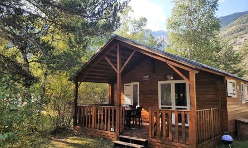 Vacaciones en montaña Chalet 3 piezas para 6 personas (Confort 28m²) - Camping Caravaneige L'Iscle de Prelles - Saint-Martin-de-Queyrières - Verano