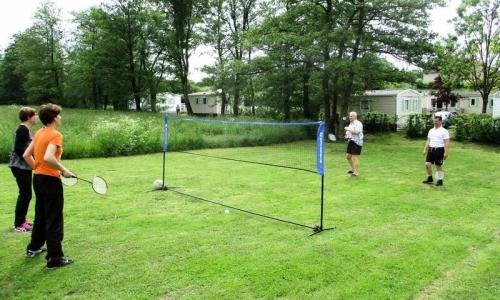 Urlaub in den Bergen Camping de Vittel - Vittel - Draußen im Sommer