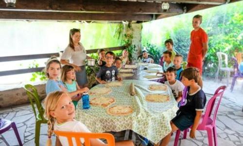 Каникулы в горах Camping Flower la Beaume - Esparron-de-Verdon - летом под открытым небом