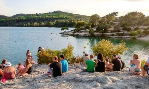 Urlaub in den Bergen Camping Flower la Beaume - Esparron-de-Verdon - Draußen im Sommer