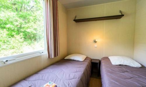 Urlaub in den Bergen 3-Zimmer-Mobilheim für 4 Personen (Confort 29m²) - Camping Flower le Clot du Jay - Clamensane - Draußen im Sommer