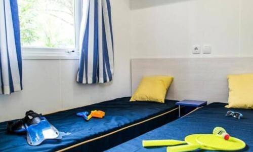 Vacaciones en montaña Mobil-Home 3 piezas para 4 personas (Confort 26m²) - Camping Flower le Clot du Jay - Clamensane - Verano