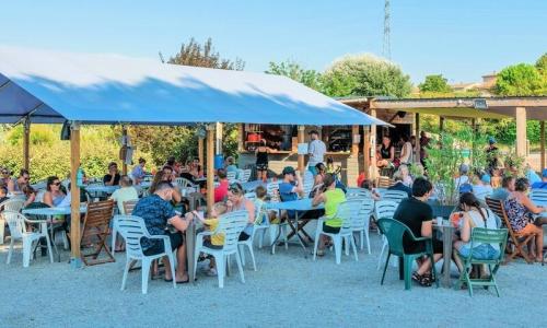 Urlaub in den Bergen Camping Flower Provence Vallée - Manosque - Draußen im Sommer