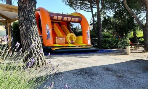 Urlaub in den Bergen Camping Flower Provence Vallée - Manosque - Draußen im Sommer