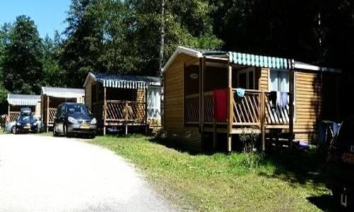 Каникулы в горах Camping Flower Ser Sirant - Saint-Théoffrey - летом под открытым небом