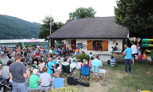 Wakacje w górach Camping Flower Ser Sirant - Saint-Théoffrey - Na zewnątrz latem