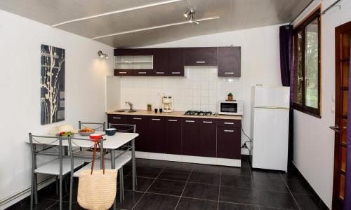 Vacanze in montagna Chalet 1 stanze per 2 persone (25m²) - Camping Le Champ Long - La Salle-en-Beaumont - Esteriore estate