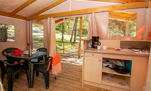 Vacances en montagne Mobil-Home 3 pièces 5 personnes (29m²) - Camping Le Champ Long - La Salle-en-Beaumont - Extérieur été