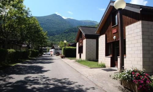 Urlaub in den Bergen Camping Le Pas de l'Ours - Aston - Draußen im Sommer