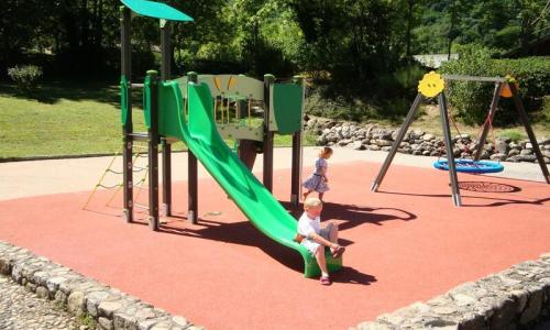 Vakantie in de bergen Camping Le Pas de l'Ours - Aston - Buiten zomer