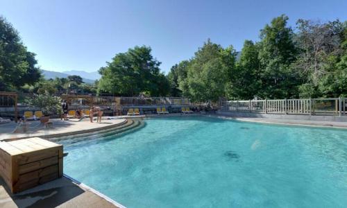Holiday in mountain resort Camping Les Airelles - Baratier - Summer outside