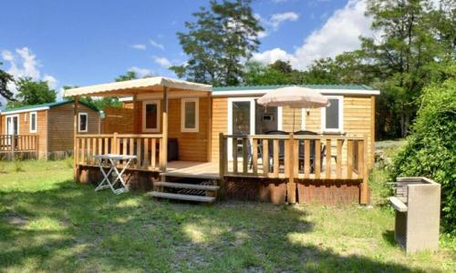 Holiday in mountain resort 4 room Mobil-Home 6 people (Confort 32m²) - Camping Les Airelles - Baratier - Summer outside