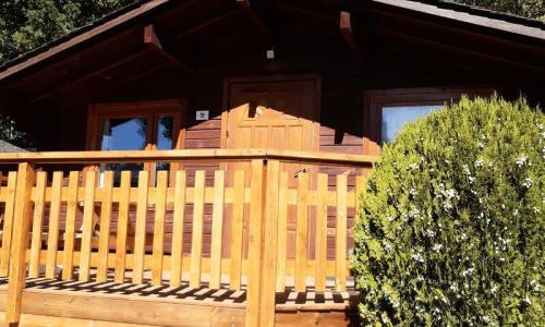 Holiday in mountain resort 2 room Mobil-Home 2 people (24m²) - Camping Les Jardins d'Estavar - Estavar - Summer outside