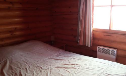 Urlaub in den Bergen 3 Zimmer Chalet für 4 Personen (31m²) - Camping Les Jardins d'Estavar - Estavar - Draußen im Sommer