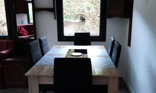 Vacances en montagne Mobil-Home 4 pièces 6 personnes (45m²) - Camping Les Jardins d'Estavar - Estavar - Extérieur été