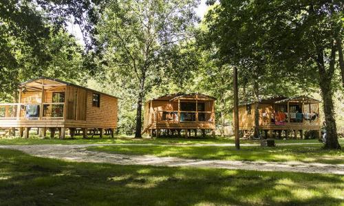 Wakacje w górach Camping Maeva Escapades des Gaves - Laruns - Na zewnątrz latem