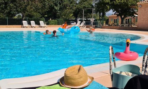 Urlaub in den Bergen Camping Oxygène - Valensole - Draußen im Sommer