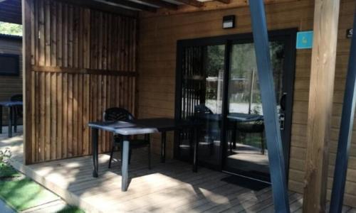 Vacances en montagne Chalet 2 pièces 2 personnes (Confort 20m²) - Camping Paradis La Marmotte - Savignac-les-Ormeaux - Extérieur été