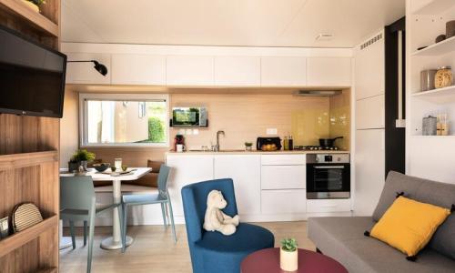 Vacances en montagne Mobil-Home 3 pièces 4 personnes (63m²) - Camping Romanée La Ferme de la Serraz - Doussard - Séjour
