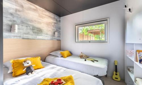 Vacances en montagne Mobil-Home 3 pièces 4 personnes (63m²) - Camping Romanée La Ferme de la Serraz - Doussard - Chambre