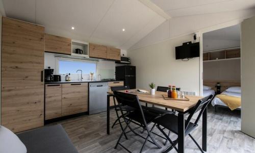 Vakantie in de bergen Mobile-Home 3 kamers 4 personen (33m²) - Camping Sandaya la Nublière - Doussard - Buiten zomer