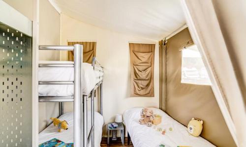 Vacances en montagne Mobil-Home 3 pièces 5 personnes (25m²) - Camping Sandaya la Nublière - Doussard - Extérieur été