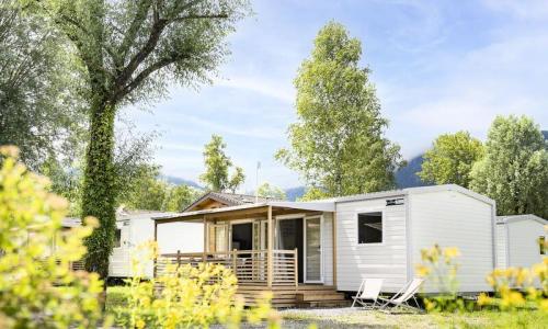 Wakacje w górach Mobil-home 4 pokojowy dla 6 osób (34m²) - Camping Sandaya la Nublière - Doussard - Na zewnątrz latem