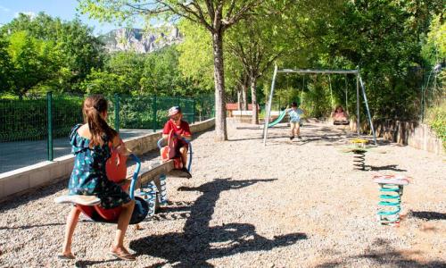Vacances en montagne Camping Tikayan Saint Clair*** - Moustiers-Sainte-Marie - Extérieur été