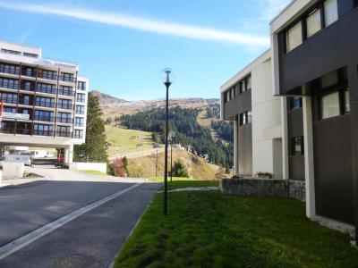 Holiday in mountain resort Capricorne - Flaine - Summer outside