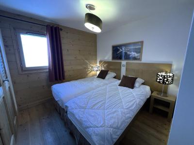 Holiday in mountain resort 4 room apartment 6 people (12) - Chalet Adèle - Saint Martin de Belleville - Bedroom
