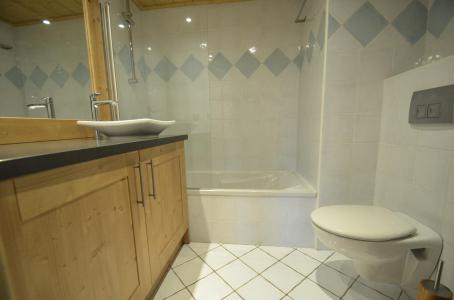 Holiday in mountain resort 4 room apartment 6 people (4) - Chalet Adèle - Saint Martin de Belleville - Shower room