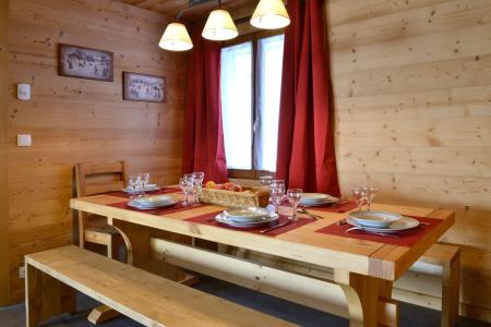 Vacances en montagne Chalet Alaska - Châtel - Coin repas