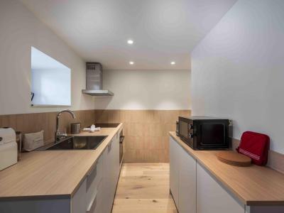 Holiday in mountain resort 5 room triplex chalet 8 people - Chalet Almeri - Méribel - Kitchen
