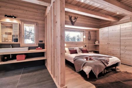 Holiday in mountain resort 14 room triplex chalet 15 people - CHALET ALTITUDE - Serre Chevalier - Accommodation