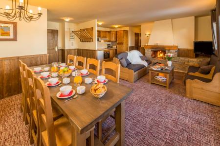 Holiday in mountain resort 5 room apartment 8-10 people - Chalet Altitude - Les Arcs - Dining area