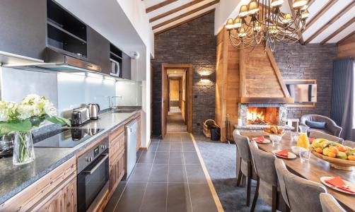 Vacances en montagne Chalet Altitude - Val Thorens - Salle à manger