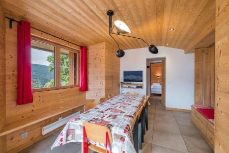 Holiday in mountain resort 5 room chalet 8 people - Chalet Arbe - Méribel - Living room