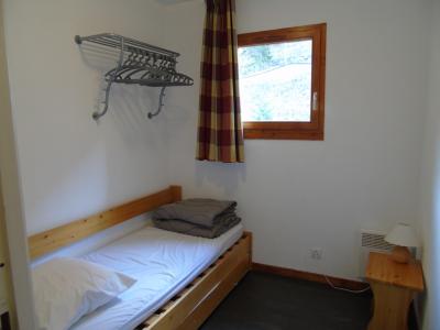 Holiday in mountain resort 4 room apartment cabin 8 people (F7) - Chalet Arrondaz - Valfréjus - Bedroom