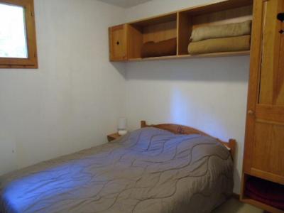 Holiday in mountain resort 4 room apartment cabin 8 people (J01) - Chalet Arrondaz - Valfréjus - Bedroom