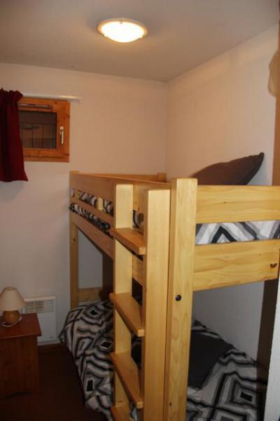 Holiday in mountain resort 2 room apartment cabin 6 people (C1) - Chalet Arrondaz C - Valfréjus - Bunk beds