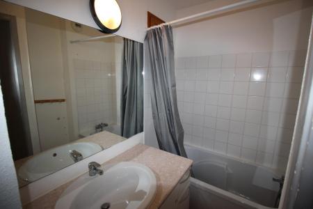 Vacances en montagne Appartement 3 pièces 6 personnes (C2) - Chalet Arrondaz C - Valfréjus - Salle de bain